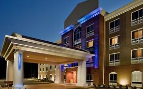 Holiday Inn Express Hotel y Suites Raleigh Sw - At Nc State