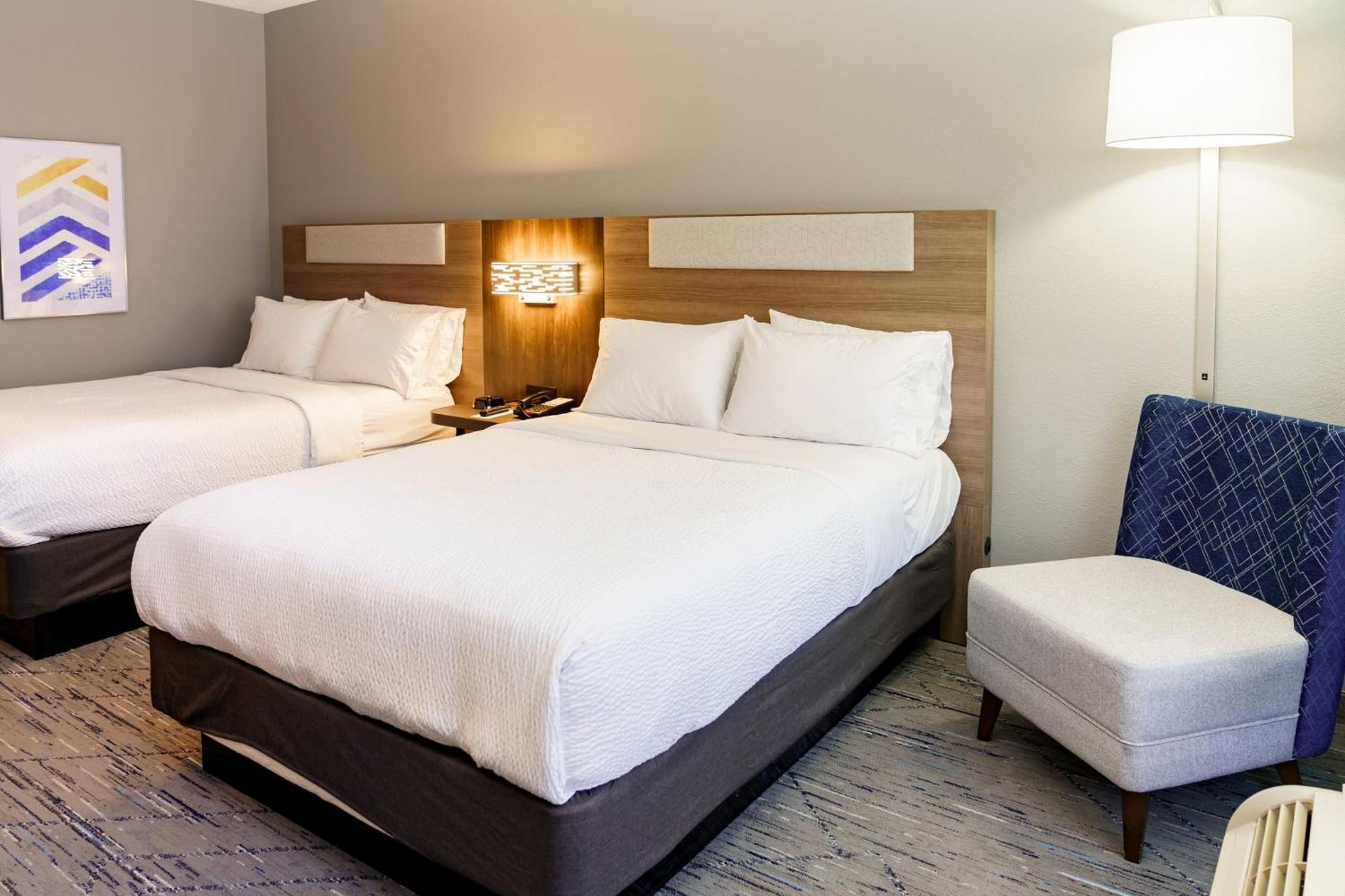 Holiday Inn Express Hotel Raleigh Southwest By Ihg Exterior foto