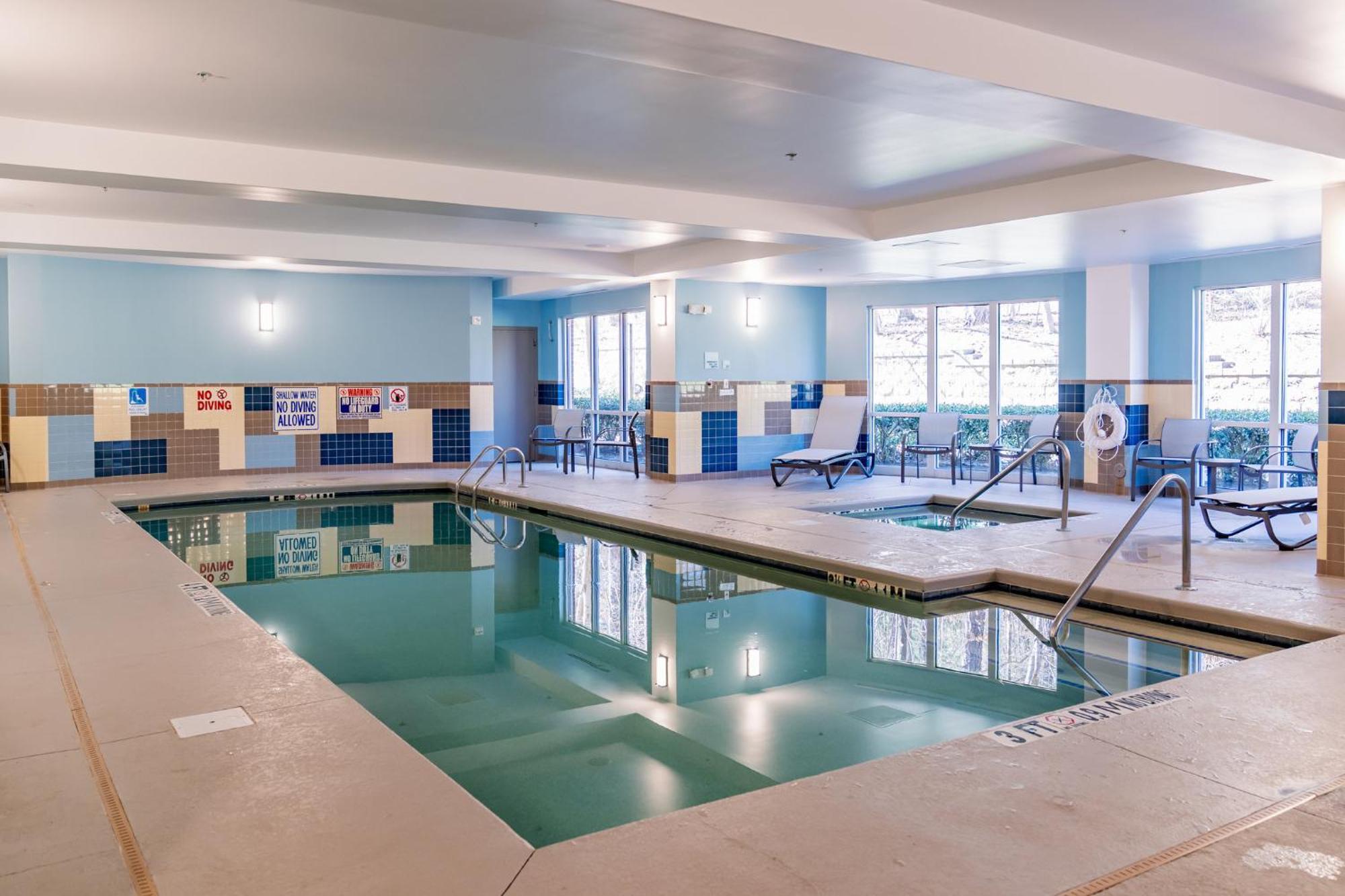 Holiday Inn Express Hotel Raleigh Southwest By Ihg Exterior foto