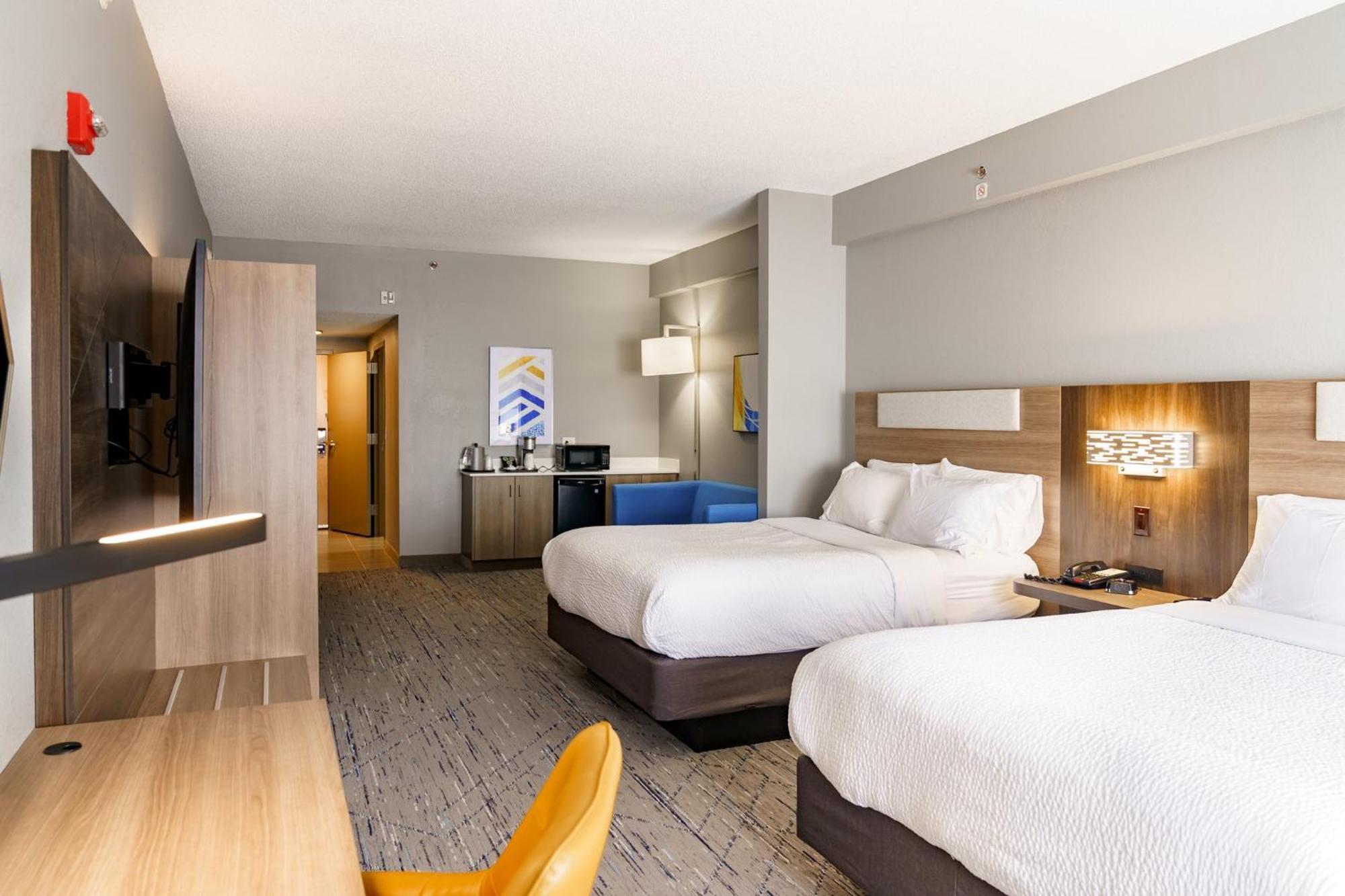 Holiday Inn Express Hotel Raleigh Southwest By Ihg Exterior foto