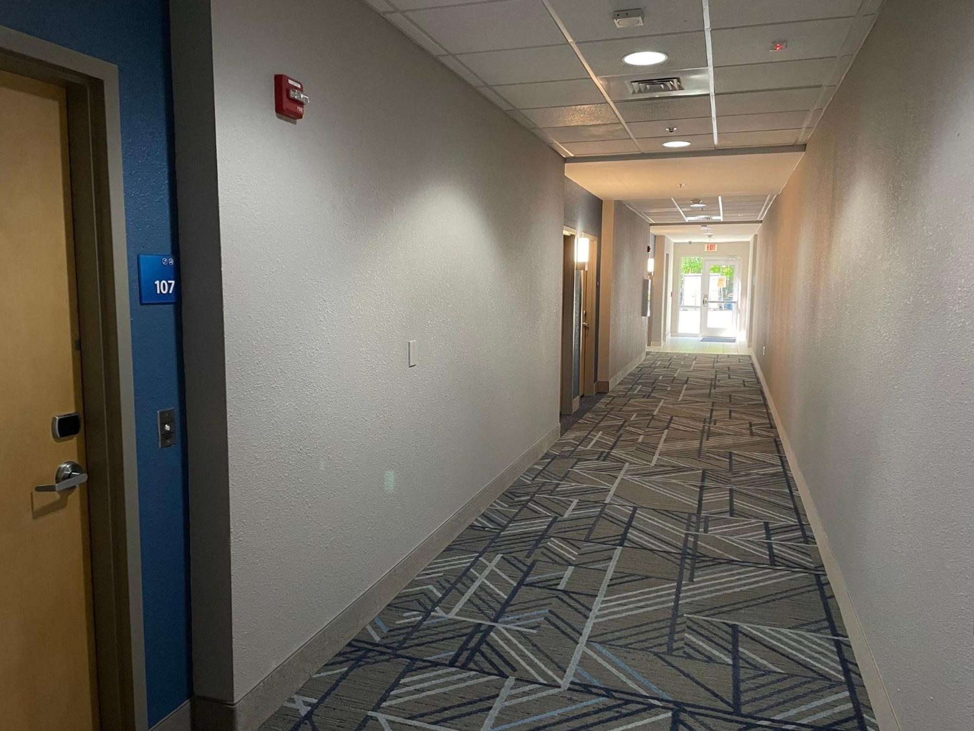 Holiday Inn Express Hotel Raleigh Southwest By Ihg Exterior foto